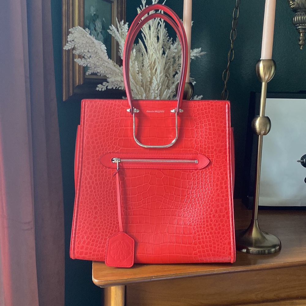 Alexander McQueen Red Croc-Embossed Shoulder Bag